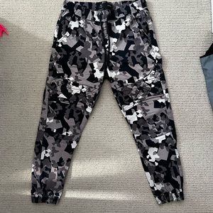 Guess camo military pants